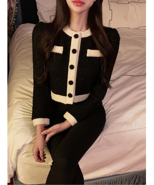 SONA(ソナ)の「Secon'de secon バイカラーラインボタンウールノーカラーパフジャケット(ノーカラージャケット・レディース・ブラック・FREE)」の6枚目の写真