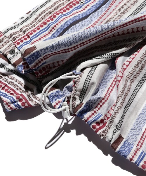 BEAMS PLUS(ビームスプラス)の「BEAMS PLUS / ジャカード ストライプ クルーザー ジャケット(ブルゾン・メンズ・ホワイト/オリーブ・XL/L/M/S)」の22枚目の写真