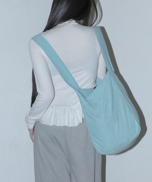 igi（イジ）の「WEARING BIG SHOULDER TOTE / ウェアリングビッグ 