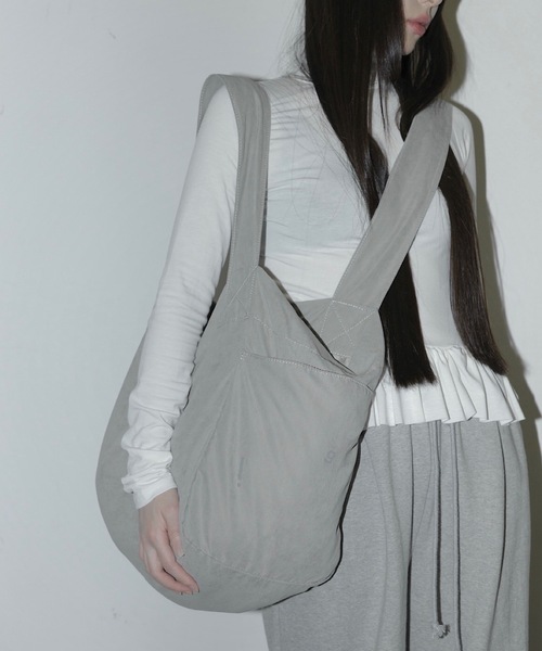 igi（イジ）の「WEARING BIG SHOULDER TOTE / ウェアリングビッグ 