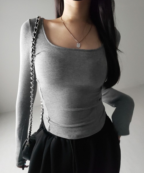 美品　シビラ　毛100%　カットソー　美シルエット　スクエアネック　黒　#330 ワイドカラーVネックカットソー | Sybilla (Women)/シビラ
