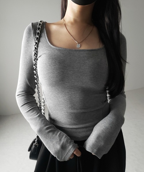 me+em select（ミームセレクト）の「SNSで話題！【 裏起毛 ／ カップ付き 】スクエアネックスリムカットソートップス（Tシャツ/カットソー・レディース・グレー/ブラック/ホワイト・FREE）」の11枚目の写真