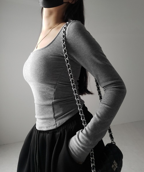 me+em select（ミームセレクト）の「SNSで話題！【 裏起毛 ／ カップ付き 】スクエアネックスリムカットソートップス（Tシャツ/カットソー・レディース・グレー/ブラック/ホワイト・FREE）」の15枚目の写真