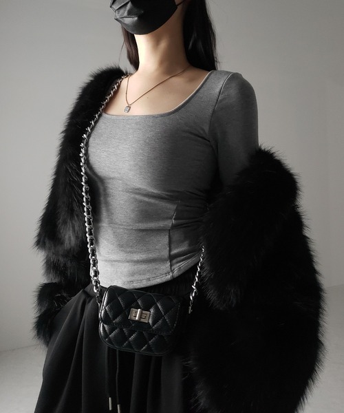 me+em select（ミームセレクト）の「SNSで話題！【 裏起毛 ／ カップ付き 】スクエアネックスリムカットソートップス（Tシャツ/カットソー・レディース・グレー/ブラック/ホワイト・FREE）」の19枚目の写真