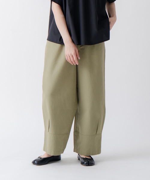 Kelen（ケレン）の「「KELEN/ケレン」タックデザインパンツ（その他パンツ・レディース・ピンク/オフホワイト/カーキ・FREE）」の2枚目の写真