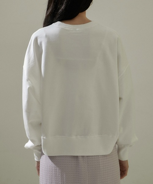 SALON adam et rope'（サロン アダム エ ロペ）の「フォルムクロップドスウェットプルオーバー（スウェット・レディース・ブルー/ホワイト/ブラック・FREE）」の17枚目の写真