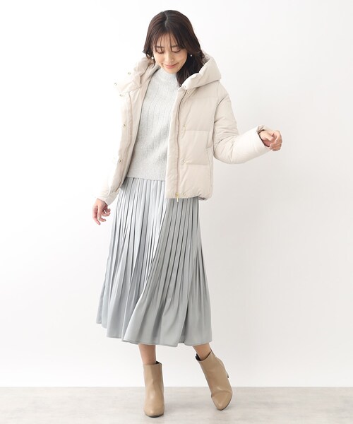 index（インデックス）の「◆≪5color≫ ワイドリブハイネックニット/ボリューム袖【洗濯機洗い可】（ニット/セーター・レディース・ブラウン系/ブルー/ライトグレー/ピンク系/パープル・40/42/38/36）」の6枚目の写真