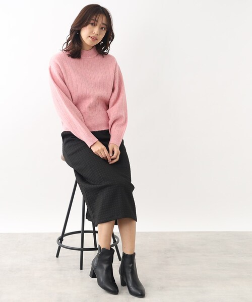 index（インデックス）の「◆≪5color≫ ワイドリブハイネックニット/ボリューム袖【洗濯機洗い可】（ニット/セーター・レディース・ブラウン系/ブルー/ライトグレー/ピンク系/パープル・40/42/38/36）」の13枚目の写真