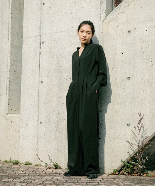 select MOCA（セレクトモカ）の「ノーカラーウエストタックオールインワン（つなぎ/オールインワン・レディース・ブラック・MEDIUM/LARGE）」の2枚目の写真