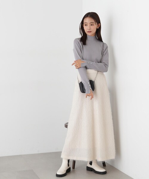 N.(N. Natural Beauty Basic)(エヌエヌナチュラルビューティーベーシック)の「◆スリットカフス総針ニット(ニット/セーター・レディース・オフホワイト/ホワイト×ブラック/グレー/ピンク・MEDIUM)」の13枚目の写真