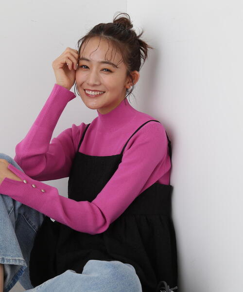 N.(N. Natural Beauty Basic)(エヌエヌナチュラルビューティーベーシック)の「◆スリットカフス総針ニット(ニット/セーター・レディース・オフホワイト/ホワイト×ブラック/グレー/ピンク・MEDIUM)」の14枚目の写真