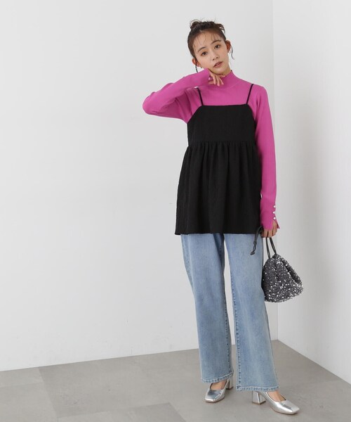 N.(N. Natural Beauty Basic)(エヌエヌナチュラルビューティーベーシック)の「◆スリットカフス総針ニット(ニット/セーター・レディース・オフホワイト/ホワイト×ブラック/グレー/ピンク・MEDIUM)」の10枚目の写真