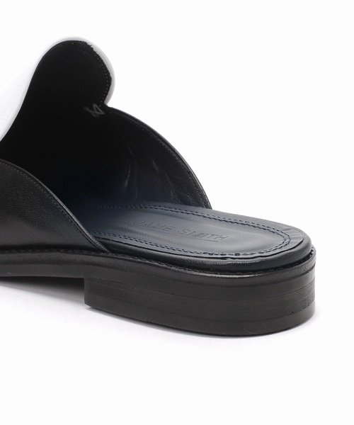 JANE SMITH / JOHN SMITH(ジェーンスミスジョンスミス)の「【JANE SMITH/ジェーンスミス】FLAT MULE SANDAL:フラットシューズ(その他シューズ・レディース・ブラック系その他・36/37/38)」の9枚目の写真