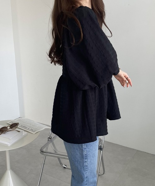 andme(アンドミー)の「チェック柄ふくれジャガードペプラムチュニックトップス(シャツ/ブラウス・レディース・オフホワイト/ブラック/コーラル/ライトグリーン・M)」の7枚目の写真