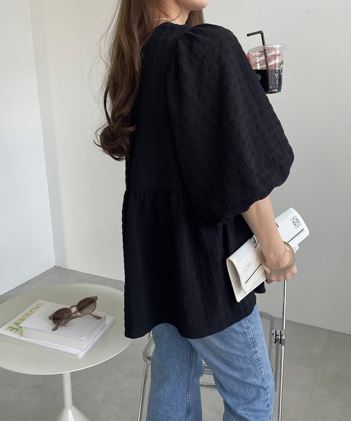 andme(アンドミー)の「チェック柄ふくれジャガードペプラムチュニックトップス(シャツ/ブラウス・レディース・オフホワイト/ブラック/コーラル/ライトグリーン・M)」の6枚目の写真