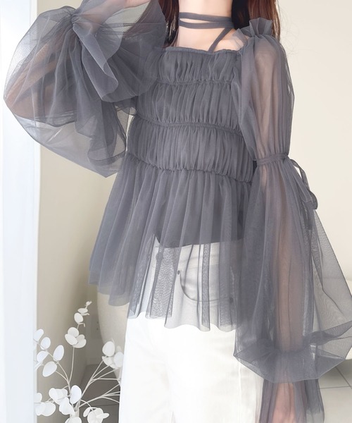 mily bilet(ミウィビレット)の「【mily bilet】自由自在な着こなしが楽しめる。リボン使い2WAYボリュームスリーブチュールオフショルブラウス(シャツ/ブラウス・レディース・アイボリー/ブラック/グレー・X-LARGE/SMALL/MEDIUM/LARGE)」の11枚目の写真