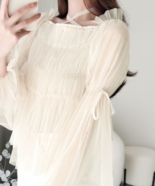 mily bilet(ミウィビレット)の「【mily bilet】自由自在な着こなしが楽しめる。リボン使い2WAYボリュームスリーブチュールオフショルブラウス(シャツ/ブラウス・レディース・アイボリー/ブラック/グレー・X-LARGE/SMALL/MEDIUM/LARGE)」の9枚目の写真