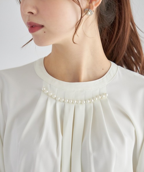 tocco closet（トッコ　クローゼット）の「パール付きタック入りベネシャンブラウス（シャツ/ブラウス・レディース・アイボリー/ピンク/ライトグレー/ネイビー・M）」の7枚目の写真