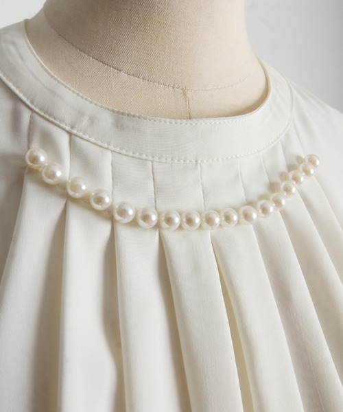 tocco closet（トッコ　クローゼット）の「パール付きタック入りベネシャンブラウス（シャツ/ブラウス・レディース・アイボリー/ピンク/ライトグレー/ネイビー・M）」の6枚目の写真