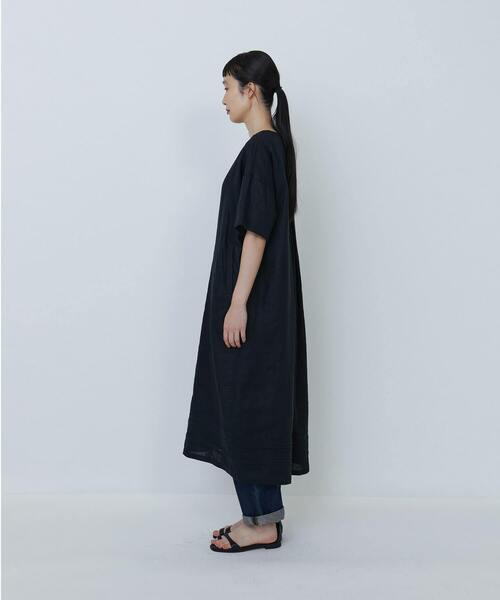 LOISIR（ロワズィール）の「リネンエンブロイダリーワンピース