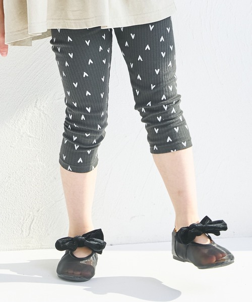 pairmanon（ペアマノン）の「無地 花柄 7分丈 リラックスリブレギンス（レギンス/スパッツ・キッズ・ブルー系その他/パープル/ホワイト系その他/ピンク/テラコッタ/アイボリー/ブラック/イエロー系その他/ライトベージュ/グレイッシュベージュ/ライトイエロー/モカ/ブルー/ピンク系その他/ブラック系その他2/ライトピンク/ブルー系その他2/ブラック系その他/ホワイト系その他2/オレンジ系その他/ブラウン/グリーン系その他/ベージュ・100/110/120/130/140/150/80/90/70）」の5枚目の写真