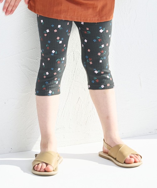 pairmanon（ペアマノン）の「無地 花柄 7分丈 リラックスリブレギンス（レギンス/スパッツ・キッズ・ブルー系その他/パープル/ホワイト系その他/ピンク/テラコッタ/アイボリー/ブラック/イエロー系その他/ライトベージュ/グレイッシュベージュ/ライトイエロー/モカ/ブルー/ピンク系その他/ブラック系その他2/ライトピンク/ブルー系その他2/ブラック系その他/ホワイト系その他2/オレンジ系その他/ブラウン/グリーン系その他/ベージュ・100/110/120/130/140/150/80/90/70）」の6枚目の写真