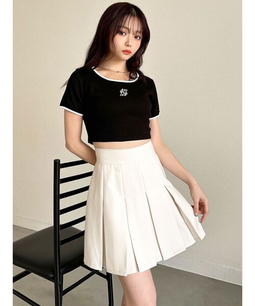 RESEXXY(リゼクシー)の「プリーツデザインミニスカート(スカート・レディース・チャコールグレー/ブラック/アイボリー・FREE)」の4枚目の写真