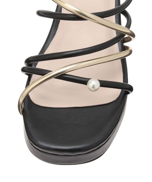 MERCURYDUO（マーキュリーデュオ）の「バイカラーワンポイントパールストラップヒールサンダル（サンダル・レディース・オフホワイト/ブラック・36/38）」の21枚目の写真