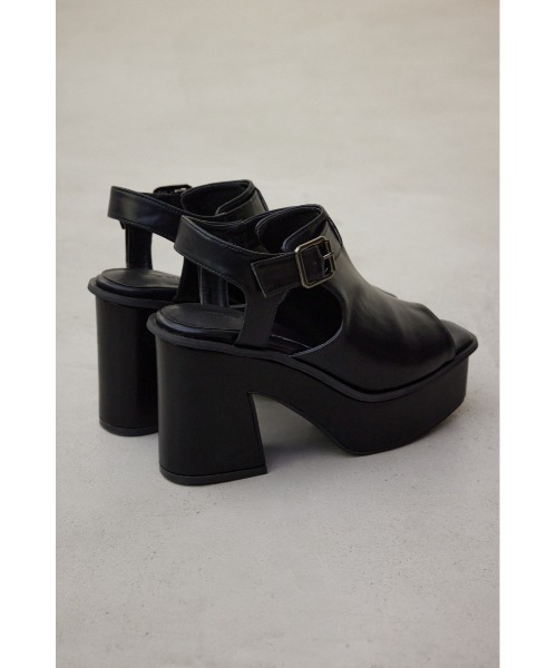 AZUL by moussy(アズールバイマウジー)の「ベルトデザインブーティーサンダル(サンダル・レディース・ブラック/ブラウン・SMALL/MEDIUM/LARGE/LL)」の7枚目の写真