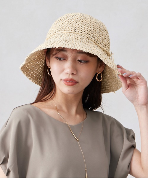 Chez toi(シェトワ)の「シンプル細編みペーパーHAT(ハット・レディース・ライトベージュ/ベージュ・FREE)」の1枚目の写真