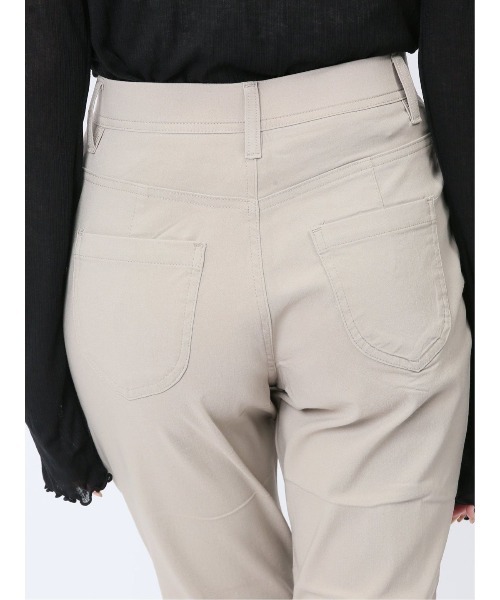 m.f.editorial（エムエフエディトリアル）の「美シャイン ストレッチ ストレートパンツ（チノパンツ・レディース・ブラック/ベージュ・S/MEDIUM/LARGE）」の18枚目の写真