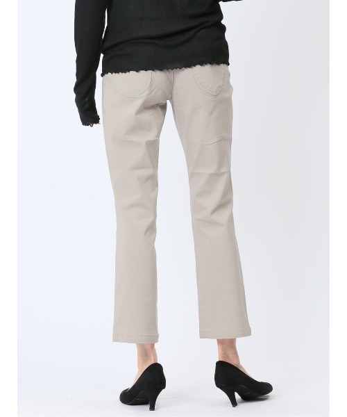 m.f.editorial（エムエフエディトリアル）の「美シャイン ストレッチ ストレートパンツ（チノパンツ・レディース・ブラック/ベージュ・S/MEDIUM/LARGE）」の14枚目の写真