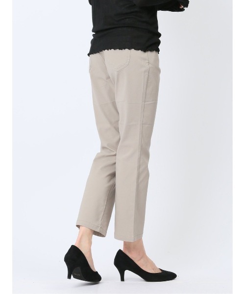 m.f.editorial（エムエフエディトリアル）の「美シャイン ストレッチ ストレートパンツ（チノパンツ・レディース・ブラック/ベージュ・S/MEDIUM/LARGE）」の13枚目の写真