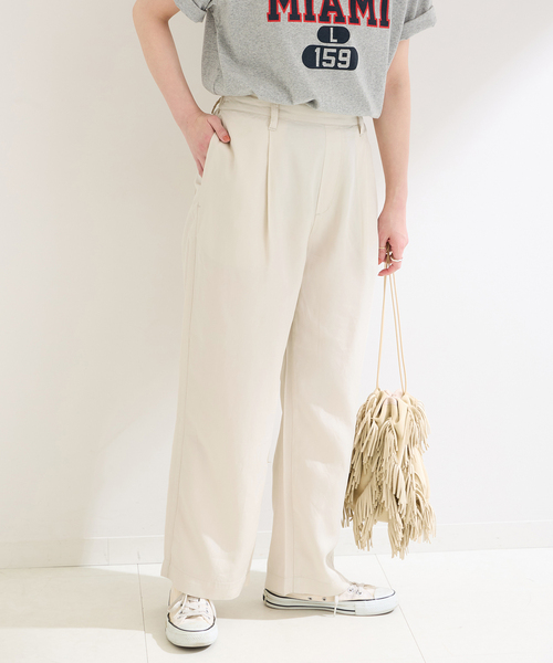 B.C STOCK(ベーセーストック)の「セルロースワイドパンツ(その他パンツ・レディース・アイボリー/ブラック/ブルー系その他・FREE)」の1枚目の写真