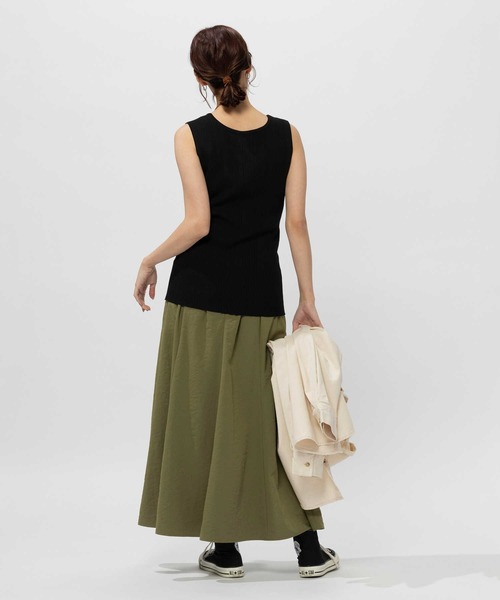 BACK NUMBER(バックナンバー)の「【BACK NUMBER】ニットリブタンクトップ(タンクトップ・レディース・ブラック/ホワイト×カーキブラウン/ホワイト×グリーン/オフホワイト/ブラック×ブルー/ベージュ・XL/S/M/L)」の17枚目の写真