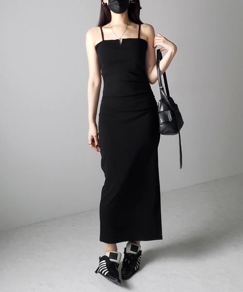 me+em select（ミームセレクト）の「※※【 パッド付き 】バックストラップサイドシャーリングスリットロングキャミワンピース ／  back strap side shirring slit long cami onepiece（ワンピース・レディース・グレー/ブラック・MEDIUM/SMALL）」の15枚目の写真