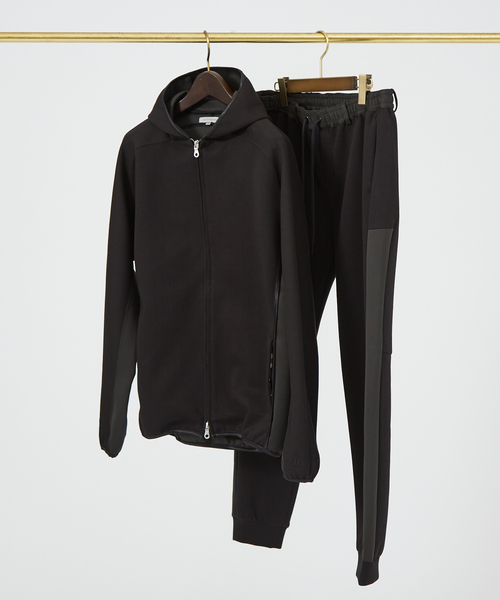 DESIGNWORKS(デザインワークス)の「【セットアップ対応】切替えジョグパンツ(スウェットパンツ・メンズ・グレイッシュベージュ/ブラック/ネイビー・50/48/46)」の4枚目の写真