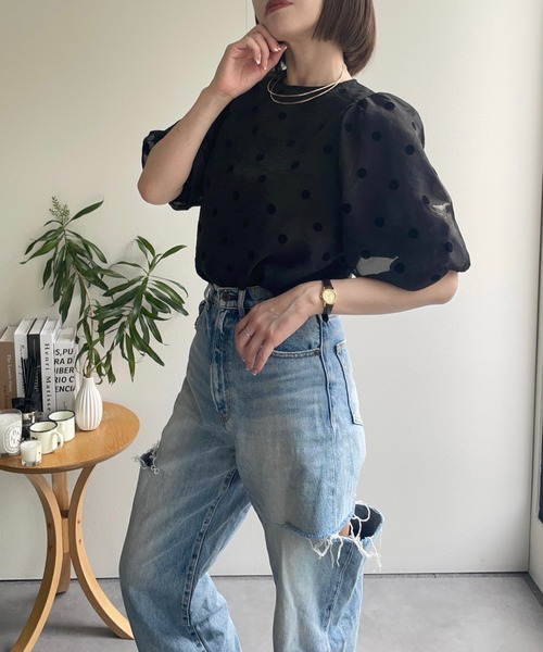 ap retro(アプレトロ)の「ドットバルーンスリーブブラウス / シアーブラウス / 半袖(シャツ/ブラウス・レディース・オフホワイト/ブラック/ブラック系その他/ホワイト系その他・FREE)」の7枚目の写真
