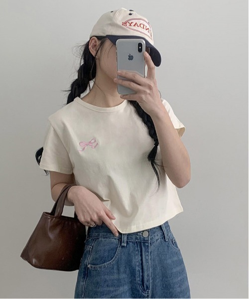 WEGO(ウィゴー)の「WEGO/リボン刺繍Tシャツ(Tシャツ/カットソー・レディース・イエロー/ネイビー/ホワイト・FREE)」の8枚目の写真