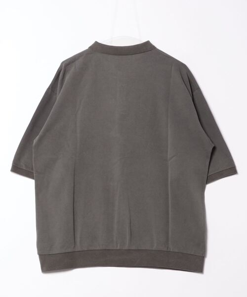 SPINNS（スピンズ）の「【ユニセックスで着用可能】ピグメント加工ポロシャツ CROWN（ポロシャツ・メンズ・ブラック/グレー/ブラウン・ONESIZE）」の4枚目の写真