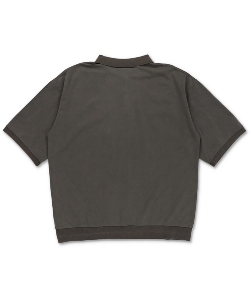 SPINNS（スピンズ）の「【ユニセックスで着用可能】ピグメント加工ポロシャツ CROWN（ポロシャツ・メンズ・ブラック/グレー/ブラウン・ONESIZE）」の8枚目の写真