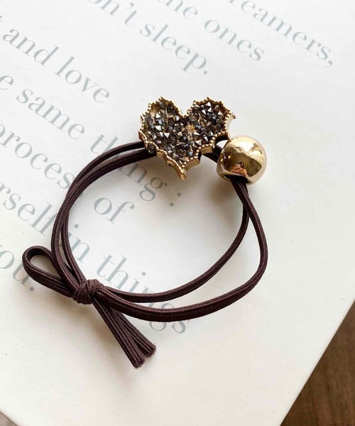 TONE SELECT GOODS(トーンセレクトグッズ)の「pur chouchou/グリッター メタル ハートヘアゴム P4238(ヘアゴム・レディース・ブラック/ベージュ・FREE)」の6枚目の写真