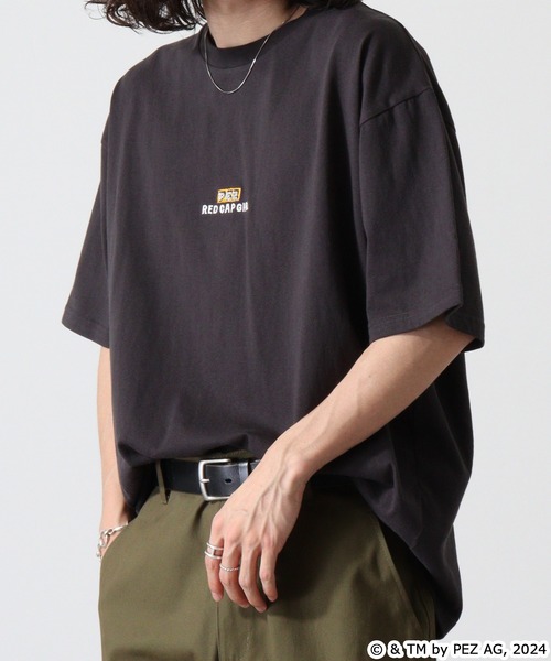 「ear PAPILLONNER」 半袖Tシャツ「PEZコラボ」 X-LARGE ブラック系その他 レディース セール】PEZ×REDCAPGIRL 天竺 バックプリントTシャツ 半袖（T
