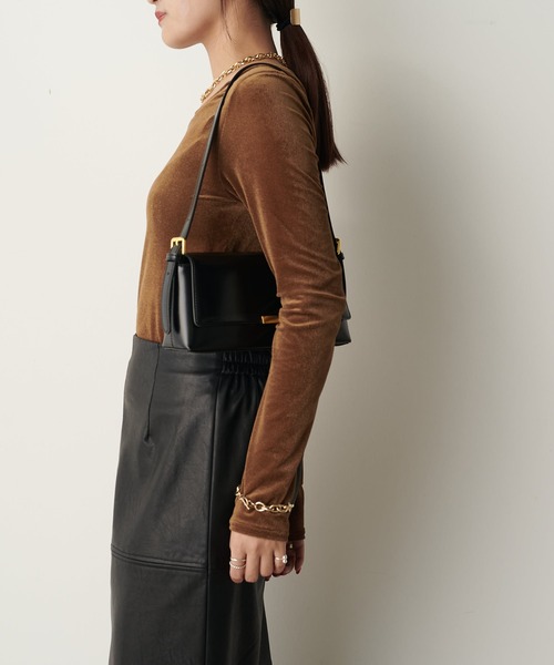 Lui's(ルイス)の「2WAY シアーベロアトップス(Tシャツ/カットソー・レディース・ホワイト/ブラック/グレー/ブラウン・FREE)」の15枚目の写真