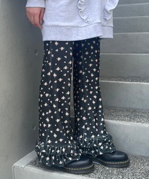 FLOWERY FLARE パンツ