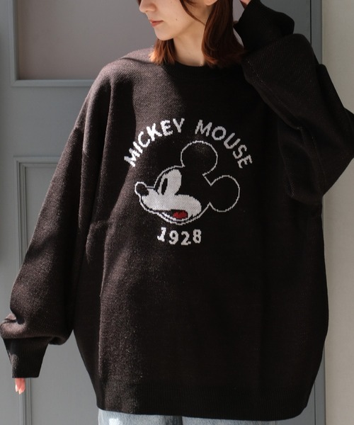 Disney(ディズニー)の「【Disney/ディズニー】ミッキーマウス アートワークデザイン ジャガードニット セーター(ニット/セーター・レディース・ブラック/サックスブルー/ベージュ/ベージュ系その他・L/M)」の2枚目の写真