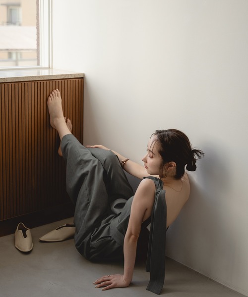 mideal（マイディール）の「ribbon detail combinaison / リボンディテールコンビネゾン（サロペット/オーバーオール・レディース・ベージュ/チャコールグレー・FREE）」の19枚目の写真