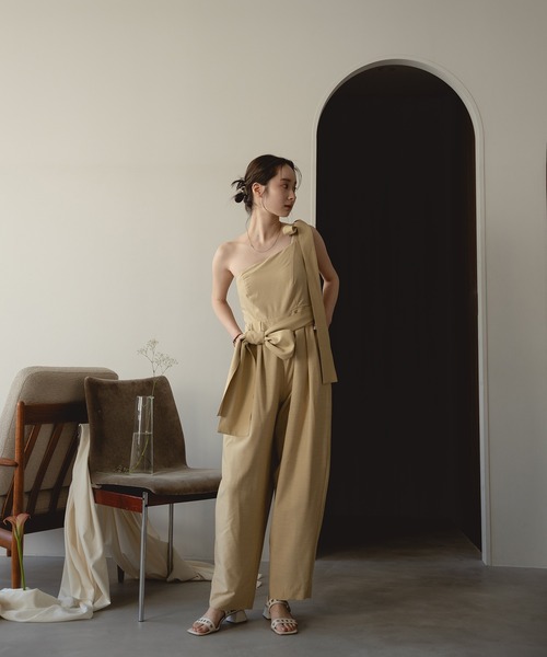 mideal（マイディール）の「ribbon detail combinaison / リボンディテールコンビネゾン（サロペット/オーバーオール・レディース・ベージュ/チャコールグレー・FREE）」の3枚目の写真