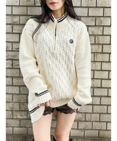 EVRIS（エヴリス）の「【ロング丈】ケーブルSUNNYハーフジップニット（ニット/セーター・レディース・グレー/ブラック/ホワイト/レッド・FREE）」の9枚目の写真