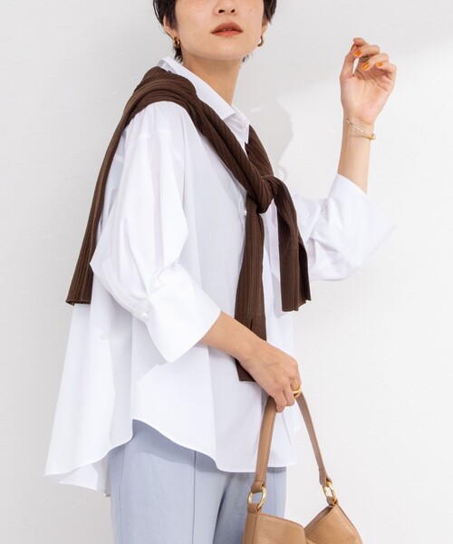 NOLLEY’S Sophi（ノーリーズソフィ）の「パール釦スキッパーシャツ（シャツ/ブラウス・レディース・ホワイト/ブラウン系その他3/ブラック系その他3/サックスブルー・38）」の2枚目の写真